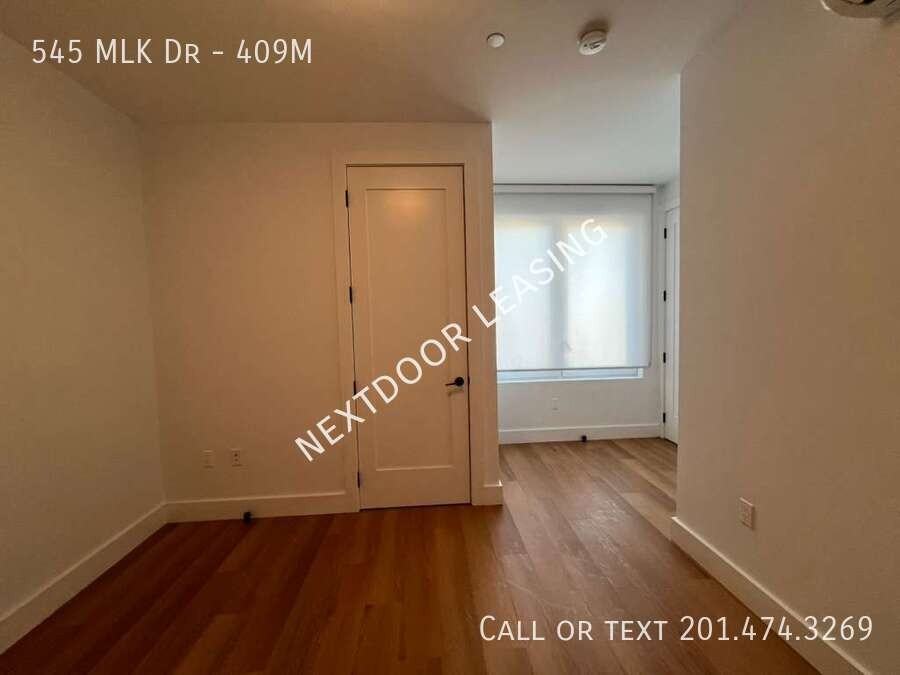 545 Martin Luther King Dr #409M - Photo 6 of 9