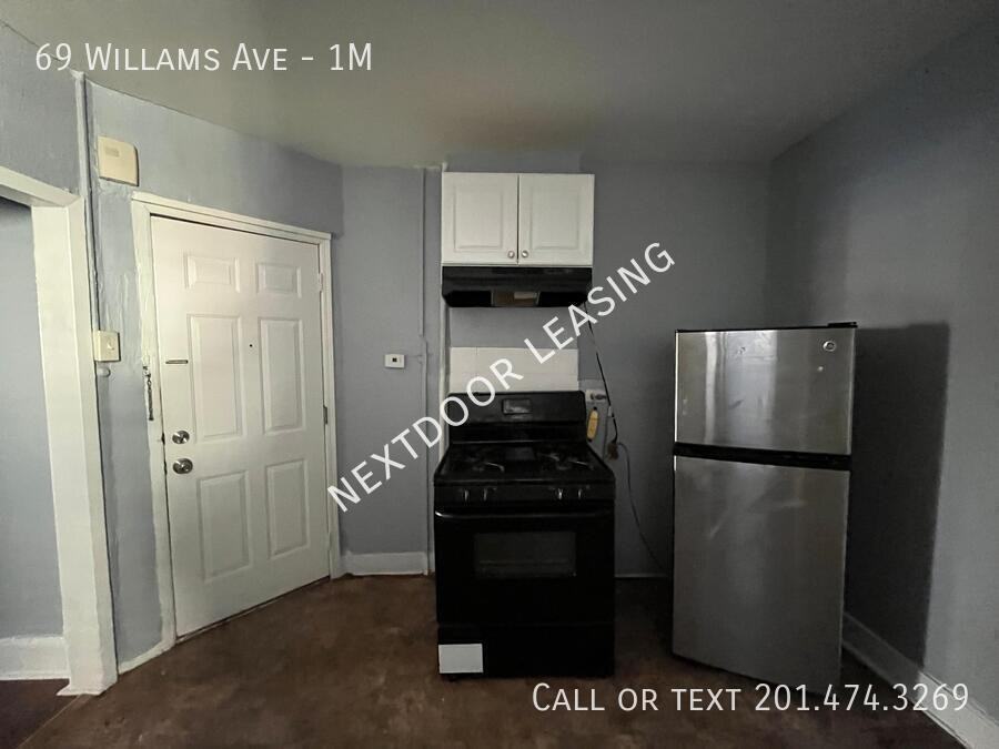 69 Williams Ave #1M - Photo 2 of 7