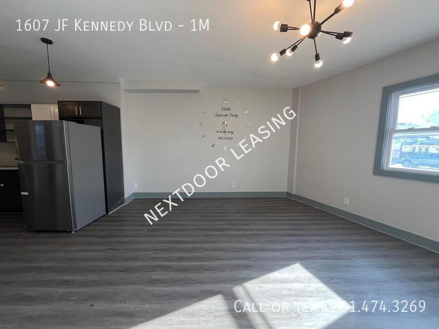 1607 JF Kennedy Blvd #1M - Photo 7 of 14