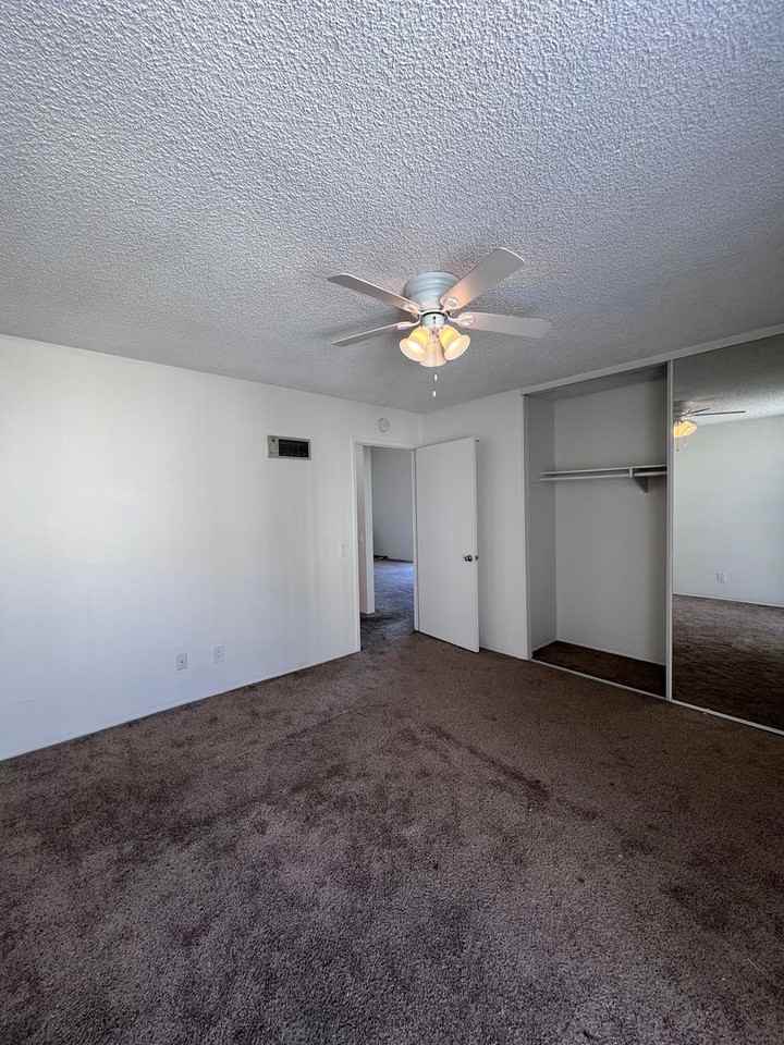 1122 Eureka St #14 - Photo 5 of 13