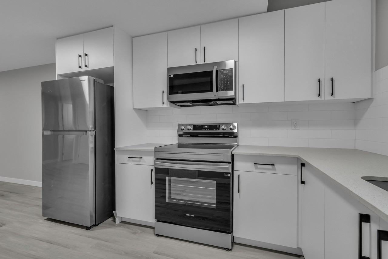 11539 125 St Nw Bsmt #BS - Photo 2 of 11