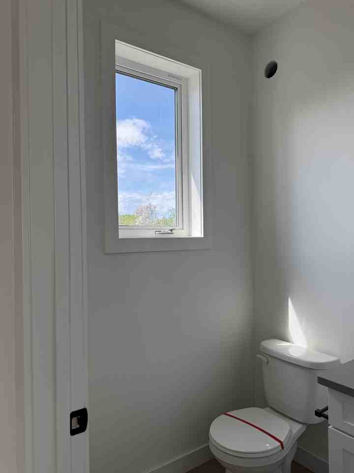 9636 160 St Nw #1 - Photo 3 of 28