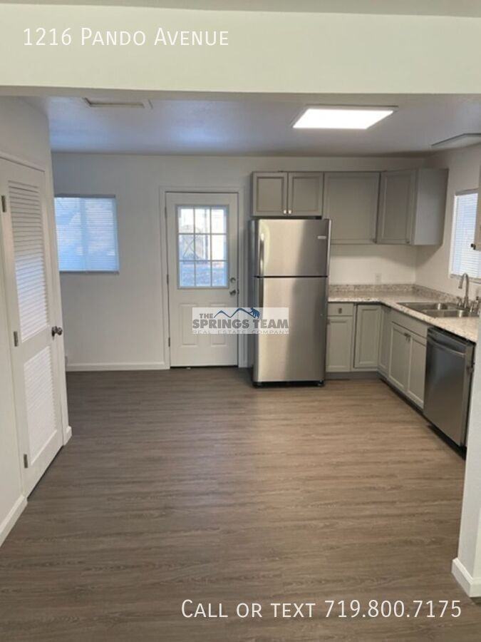 1216 Pando Ave - Photo 5 of 20