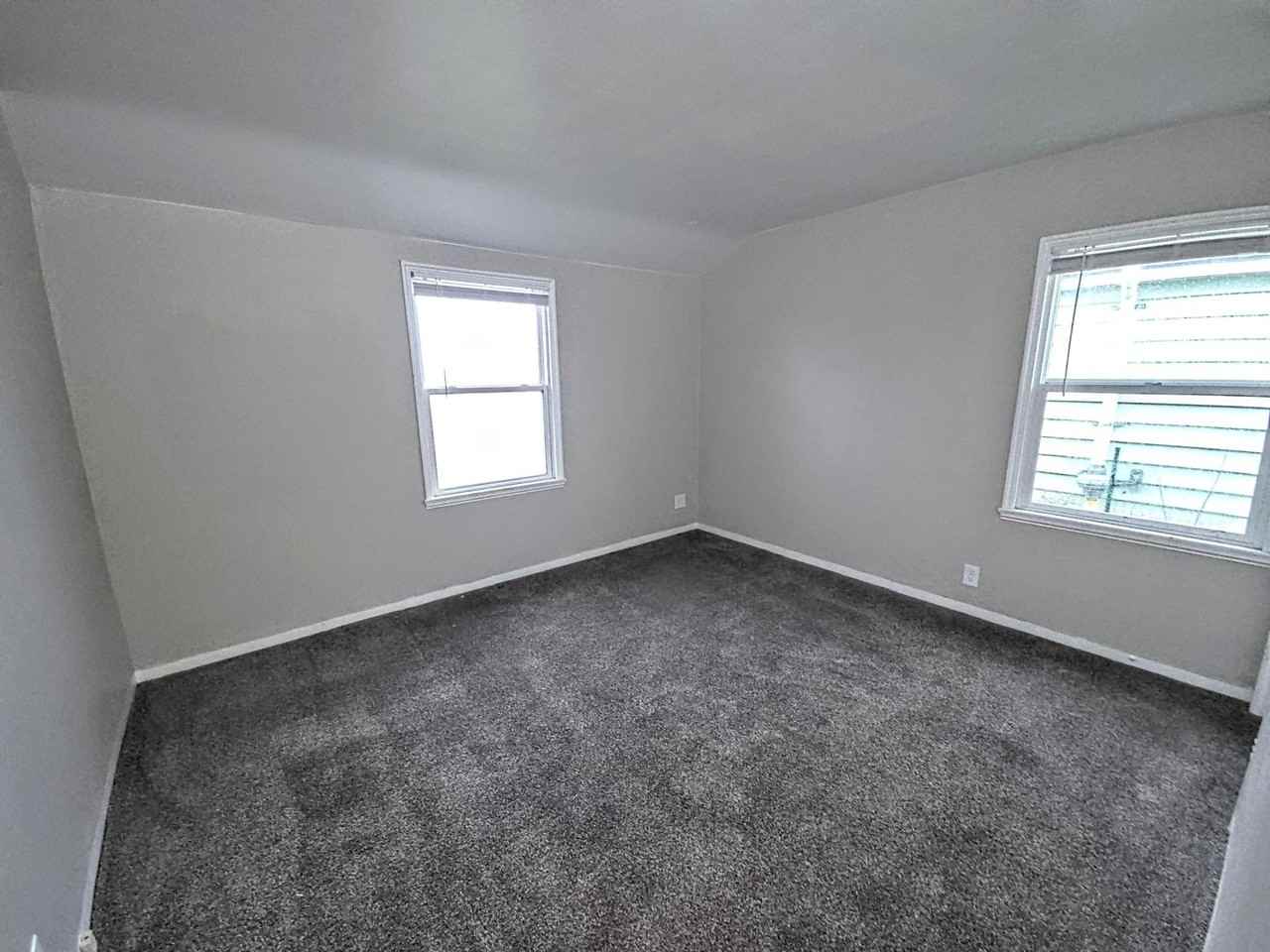 5617 E Parkwater Ave - Photo 6 of 31