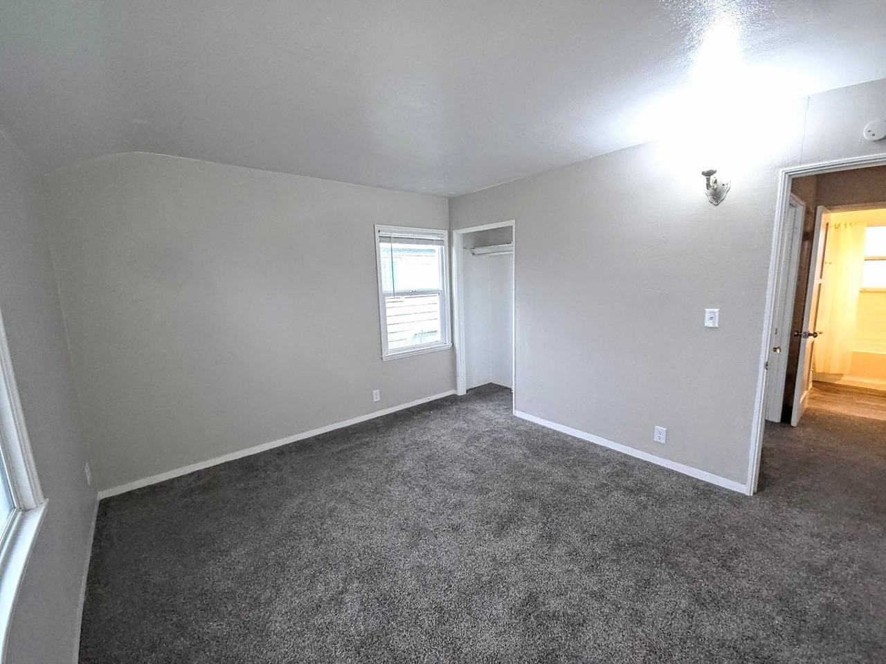 5617 E Parkwater Ave - Photo 7 of 31