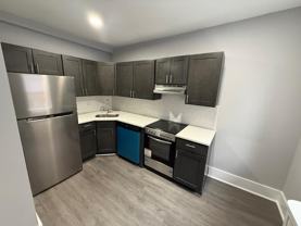 215 W Walnut Ln #B02 - Photo 1 of 1