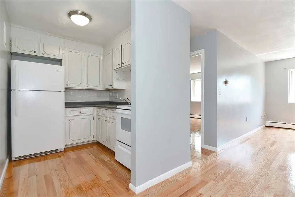 46 Adams St #B4 - Photo 2 of 11