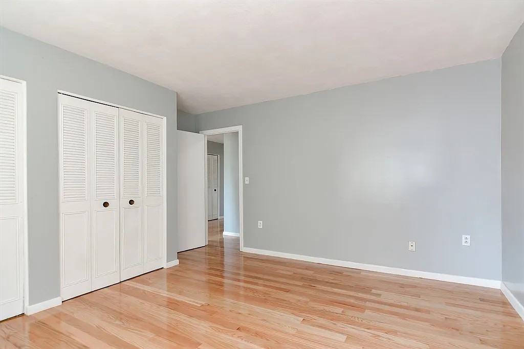 46 Adams St #B4 - Photo 6 of 11