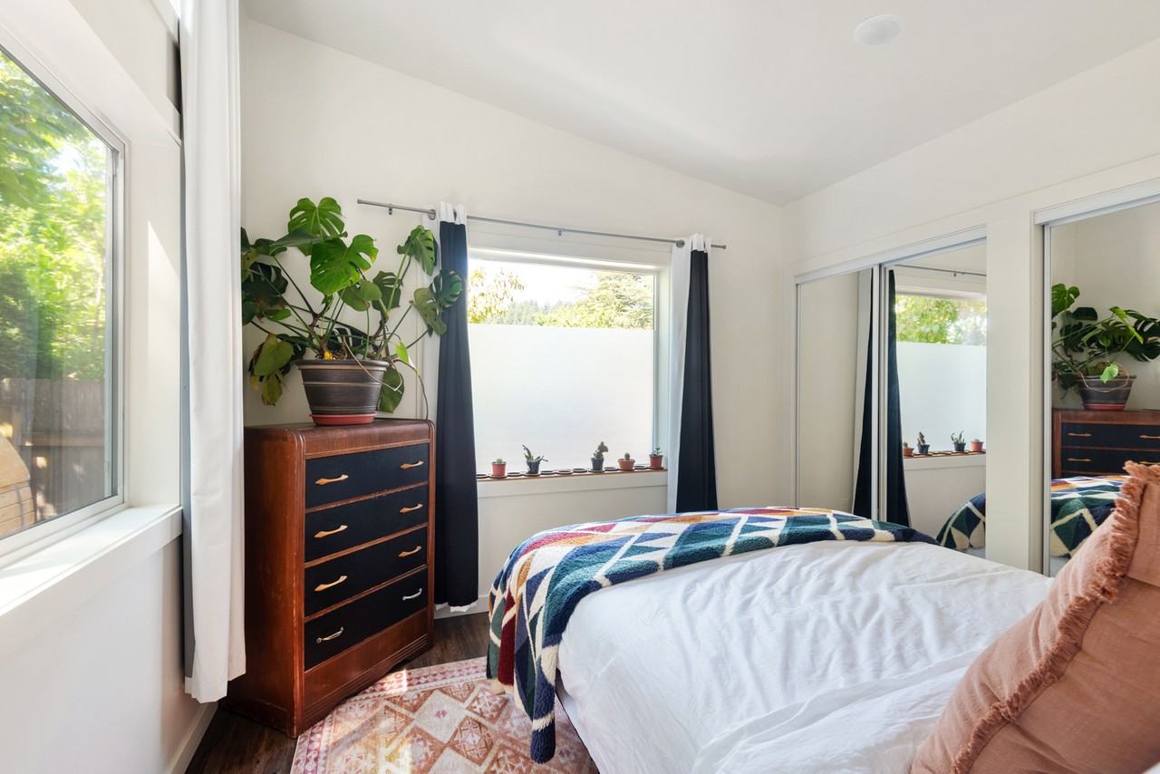 1919 Se 80th Ave #B - Photo 2 of 19