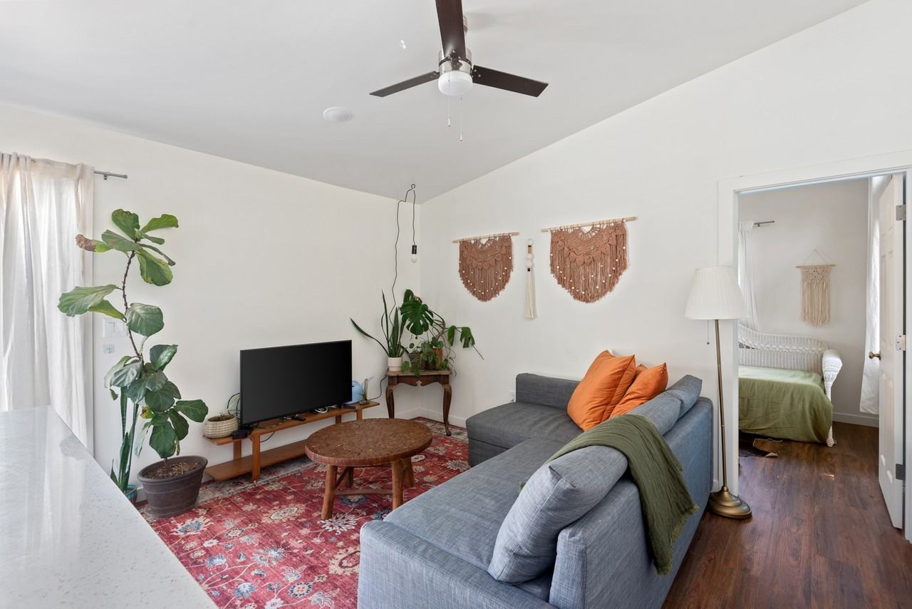 1919 Se 80th Ave #B - Photo 7 of 19