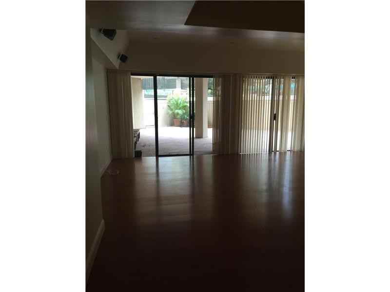 2901 S Bayshore Dr #1B