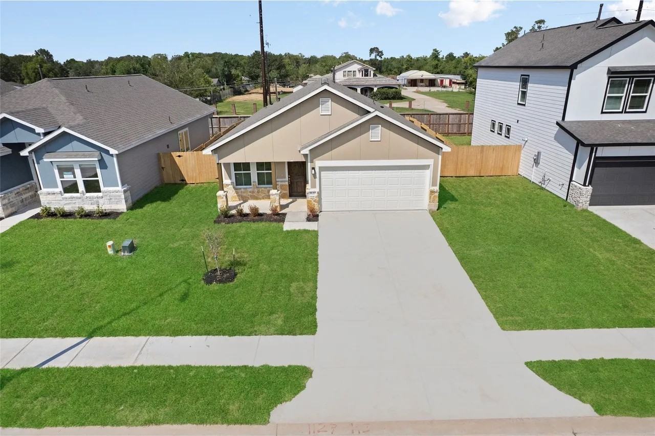 1127 Santee Ct - Photo 5 of 20