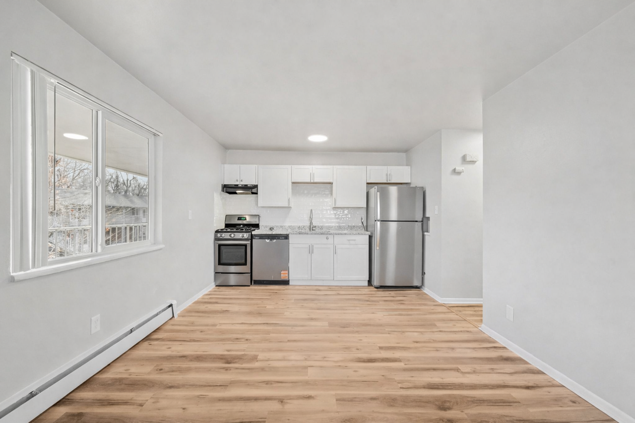 319 E Brookside St #22 - Photo 2 of 8