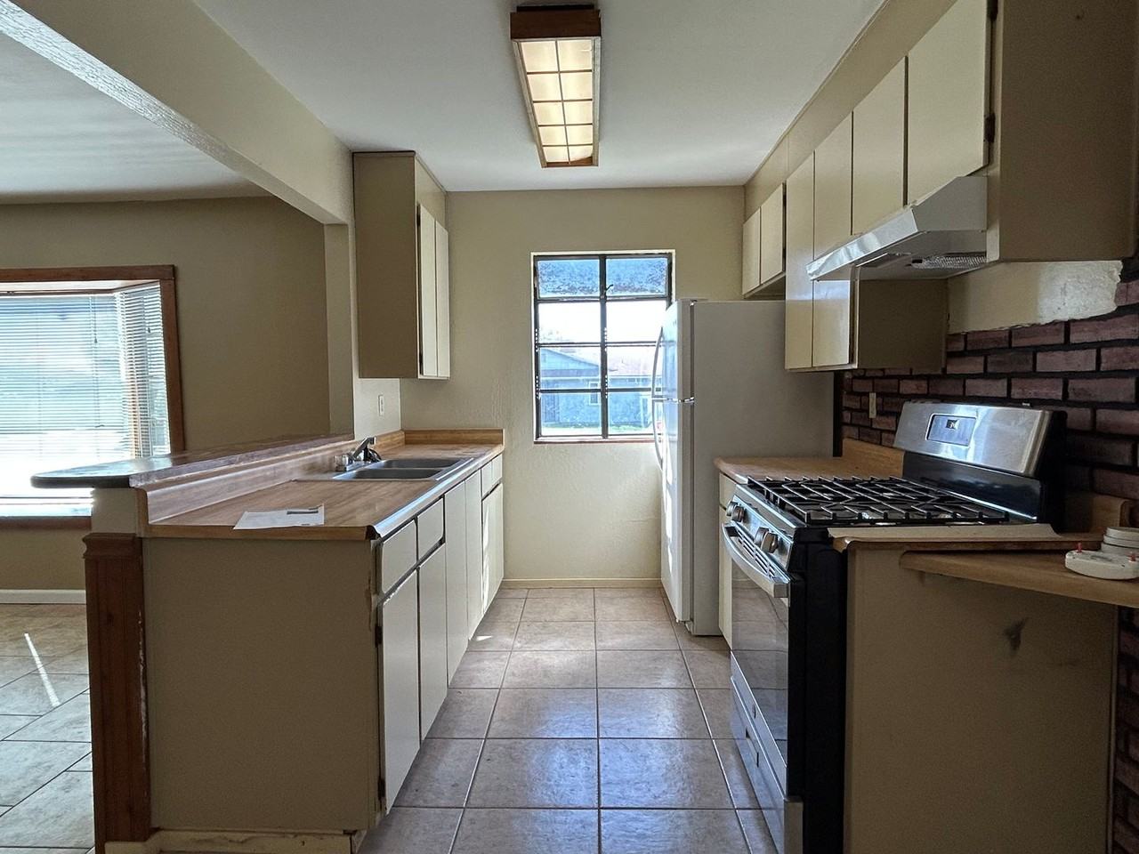 2363 Via Cedro - Photo 5 of 12