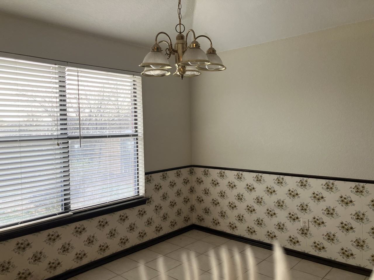 16300 Seminole Dr - Photo 7 of 20