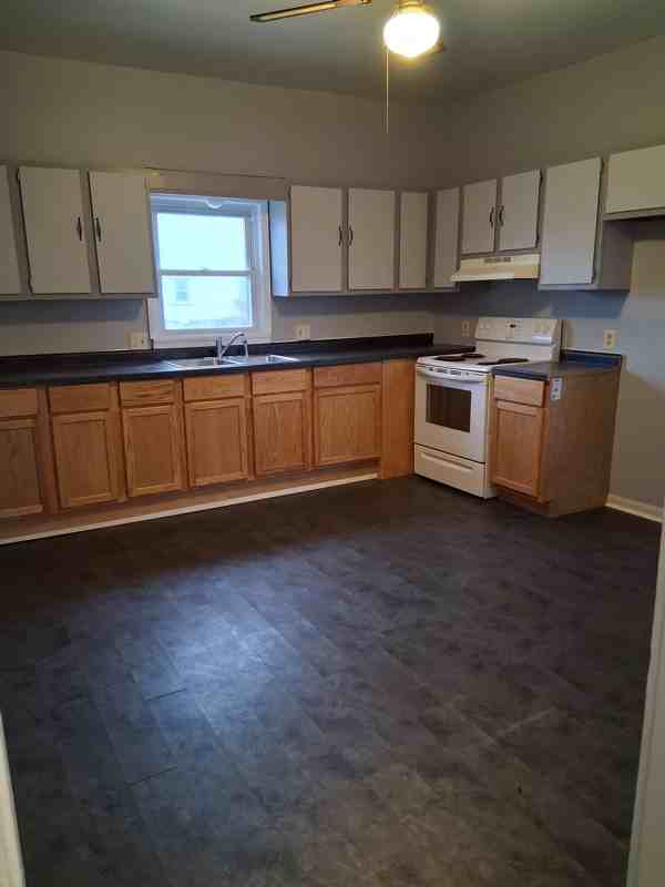 811 N Jefferson Ave - Photo 7 of 13