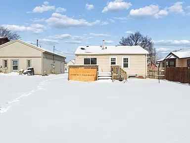 1807 E Walnut St - Photo 2 of 2