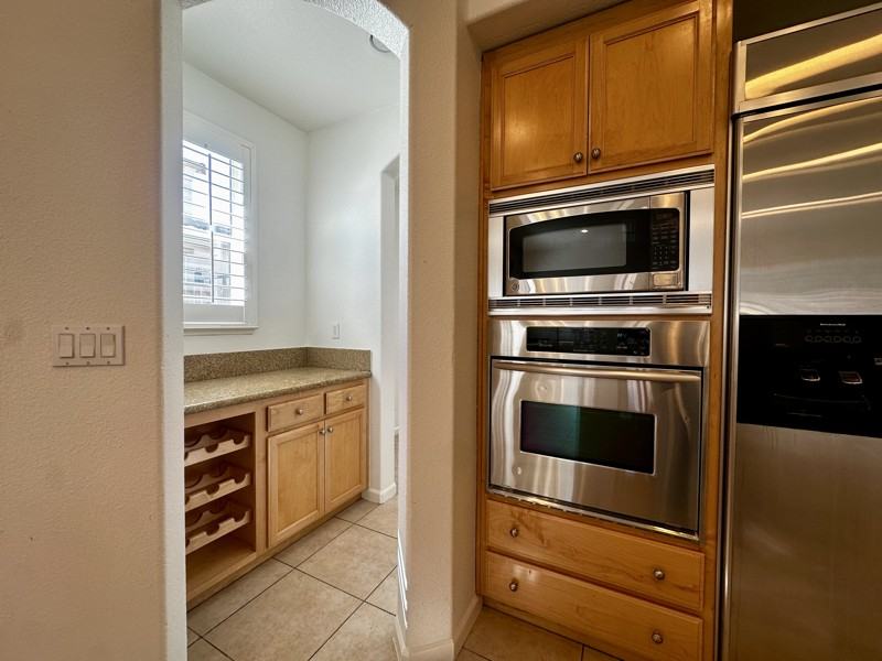 230 Hearthstone Cir - Photo 3 of 20