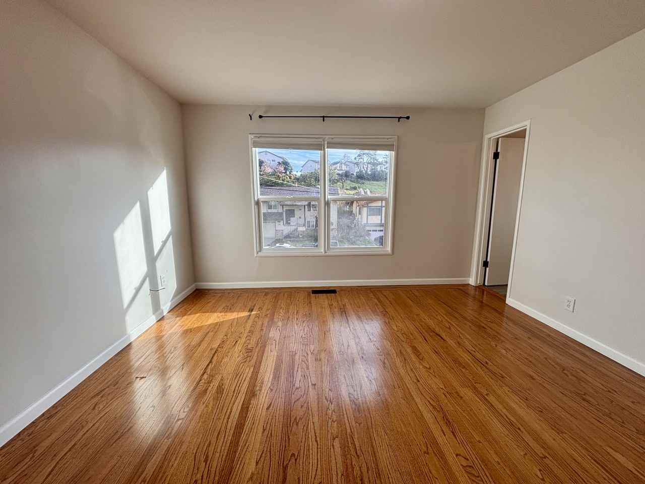 18733 Stanton Ave - Photo 5 of 16