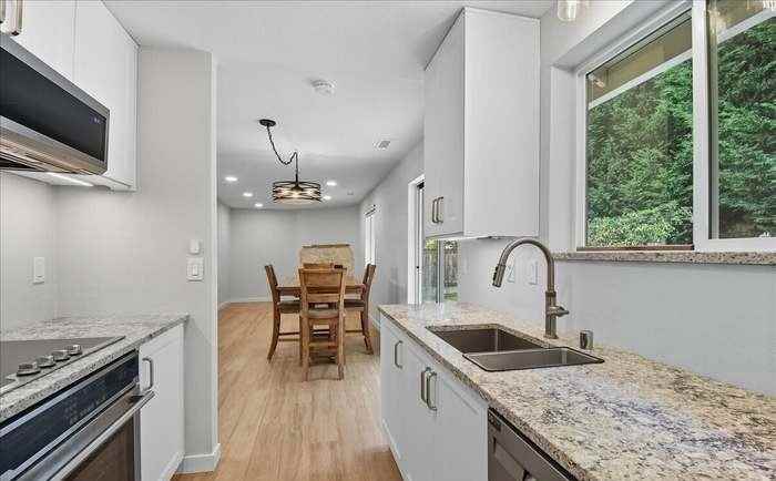 27001 35th Ave S - Photo 5 of 15