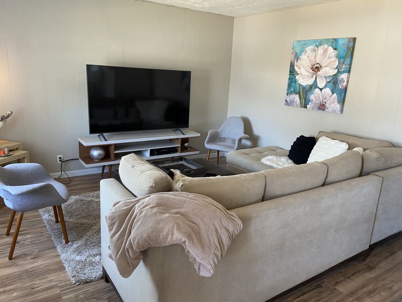 717 10th Ave - Photo 7 of 17