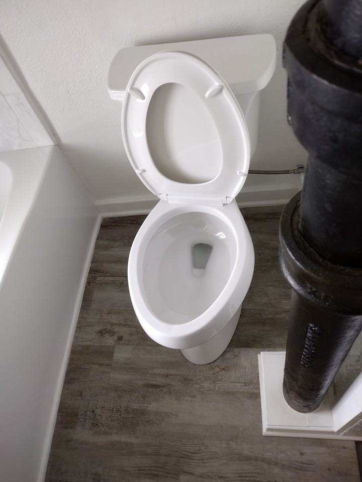 8242 W Cold Spring Rd - Photo 4 of 20