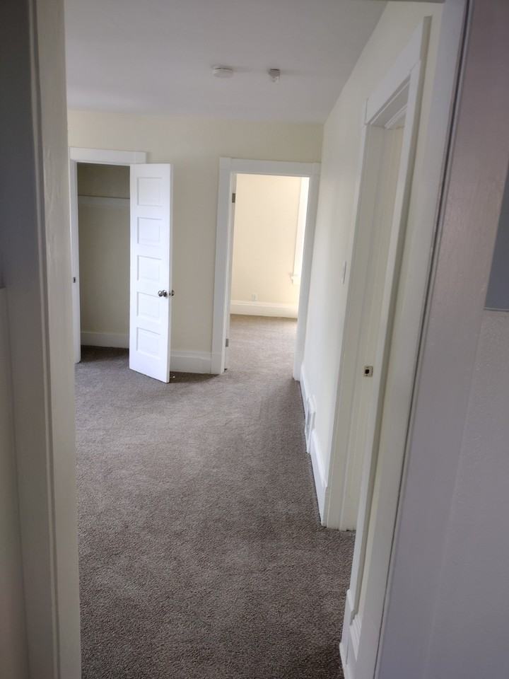 8242 W Cold Spring Rd - Photo 6 of 20