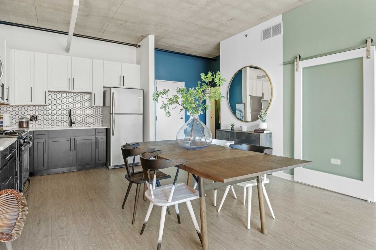 1461 S State St - Photo 3 of 10