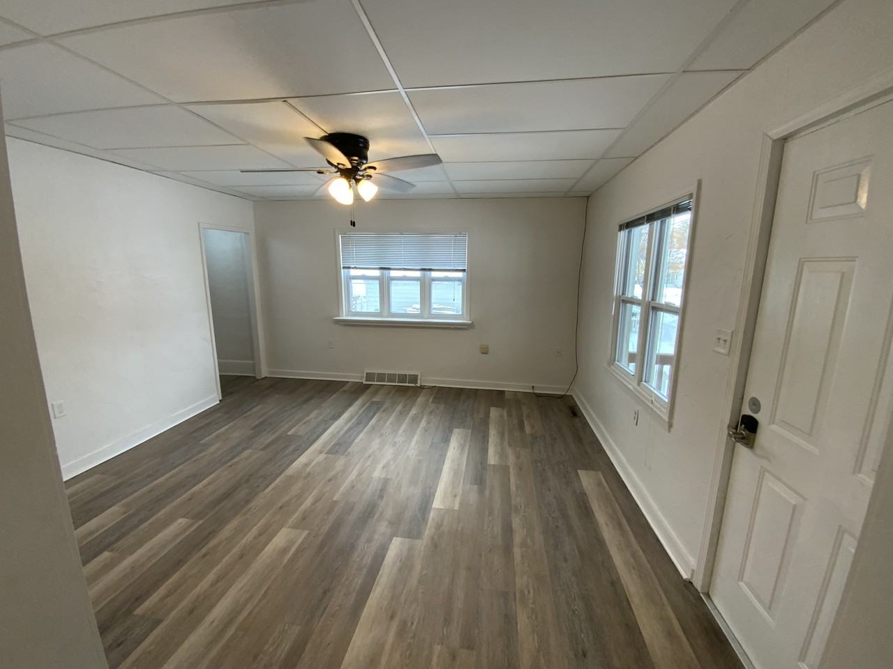 518 N Story St - Photo 3 of 8