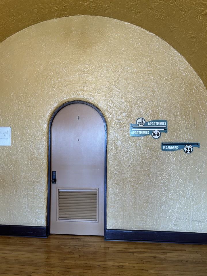 111 Broadway Ave #1 - Photo 3 of 5