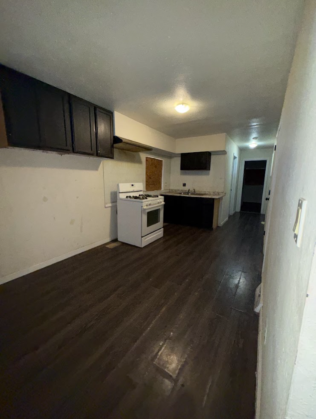 5433 Beacon Ave - Photo 4 of 20