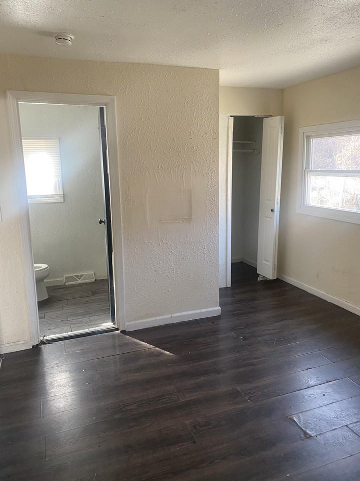 5433 Beacon Ave - Photo 7 of 20