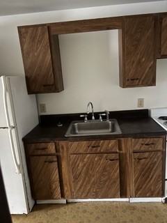 130 Eastwood Dr - Photo 5 of 7