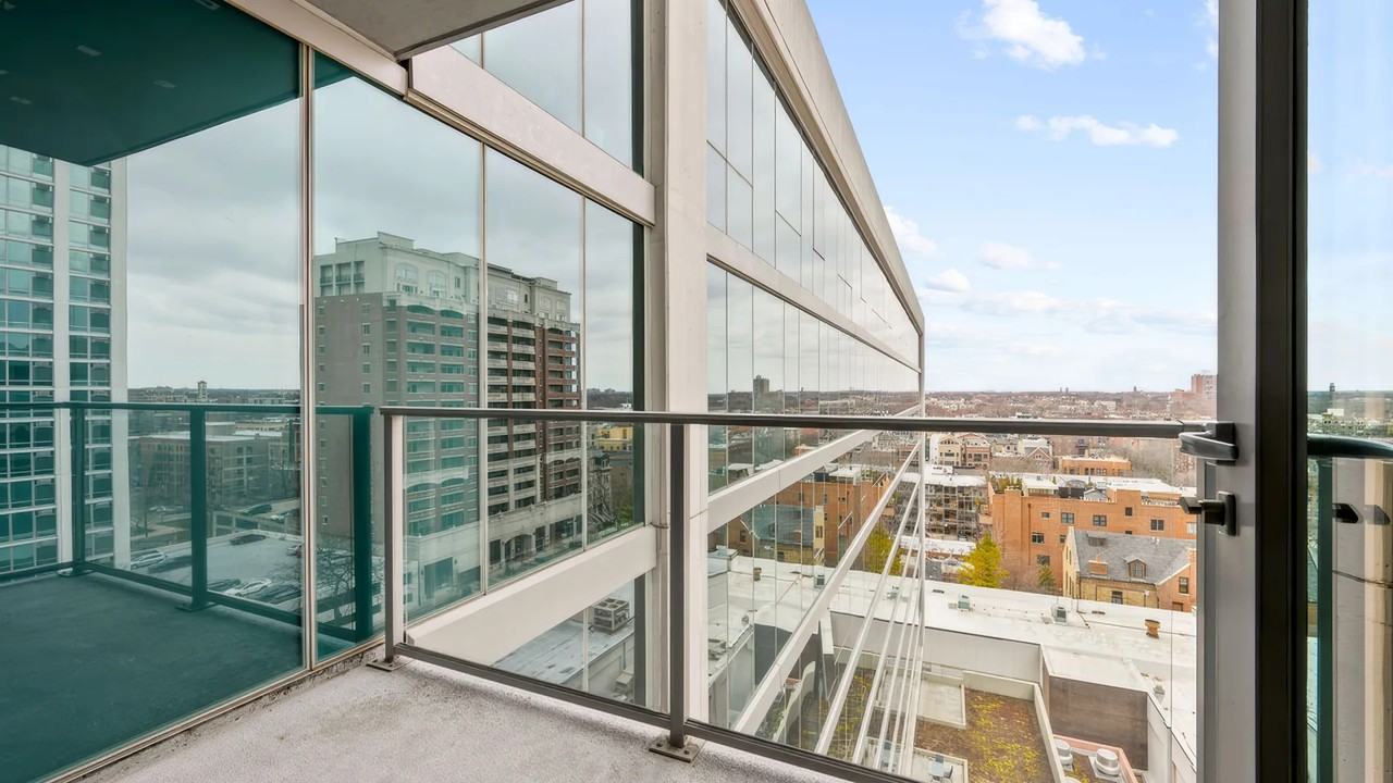 3778 N Halsted St - Photo 5 of 19