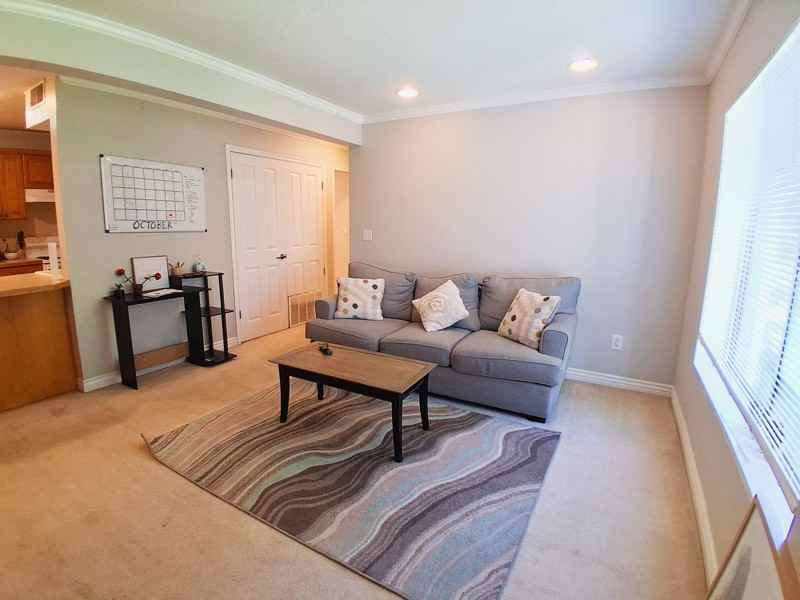 1533 N Riverside Ave #32 - Photo 2 of 16