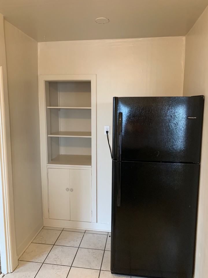 57 W Vine St #309 - Photo 7 of 8