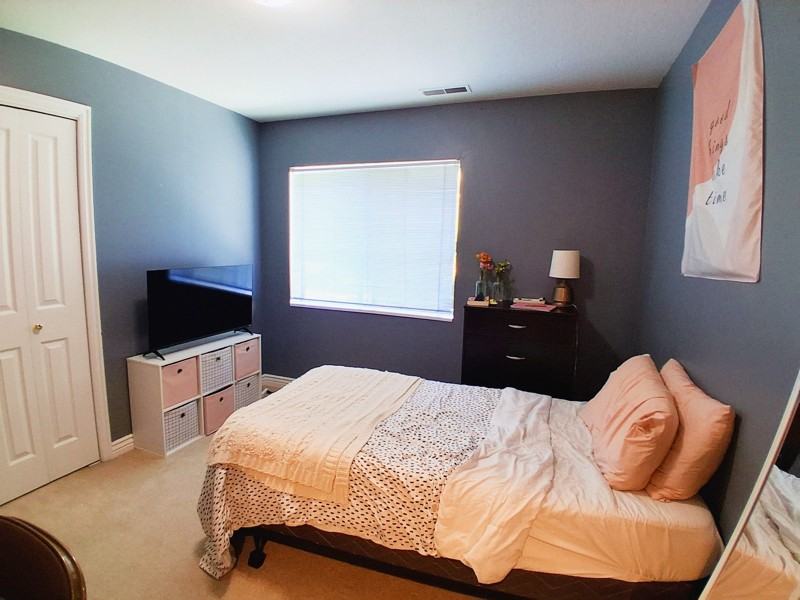 1533 N Riverside Ave #32 - Photo 3 of 11