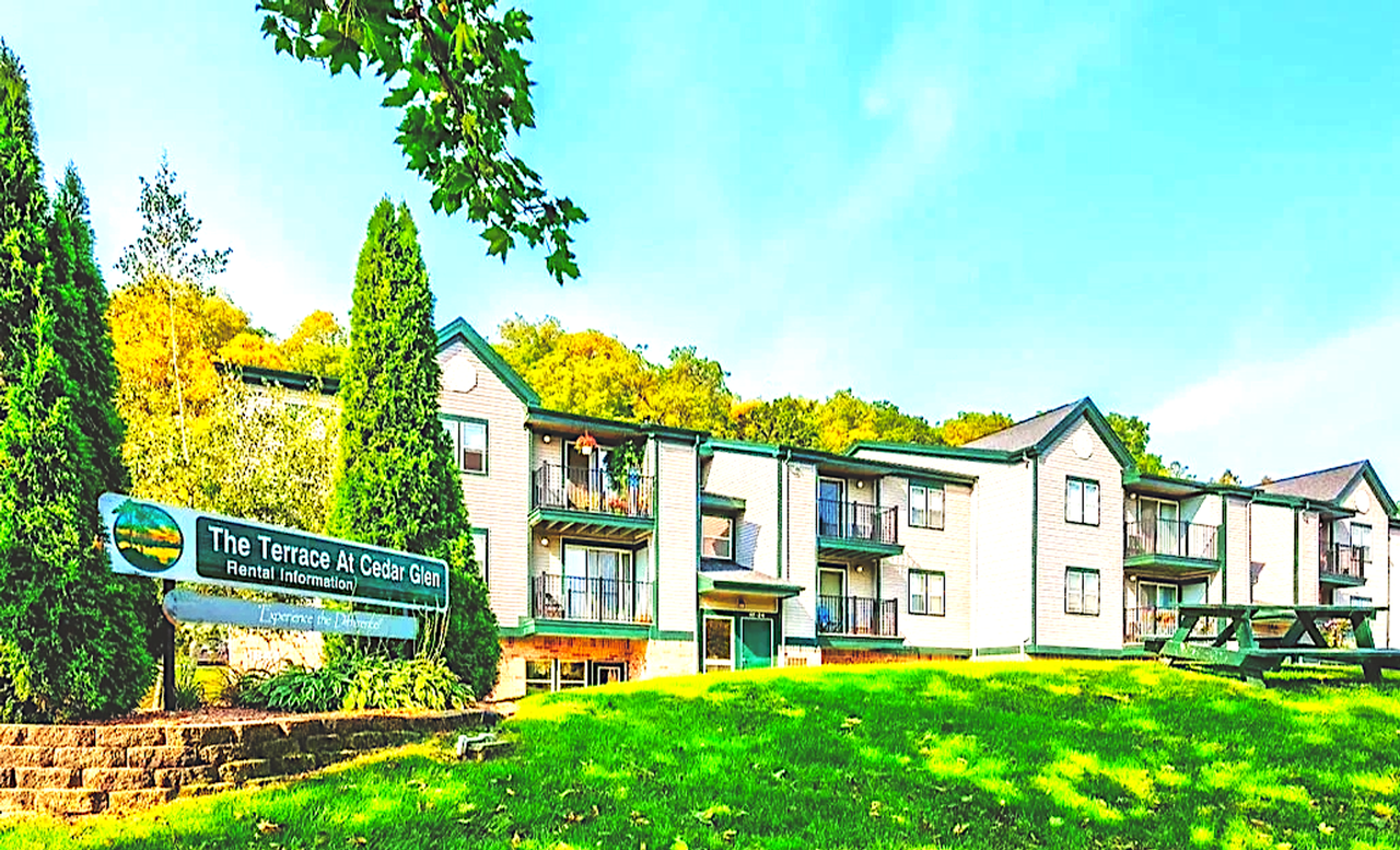 The Terrace at Cedar Glen: Fully Equipped 1–2 BR | 1 Bath | Cross Plains, WI Apartments for Rent (Near Madison) - Photo 2 of 50