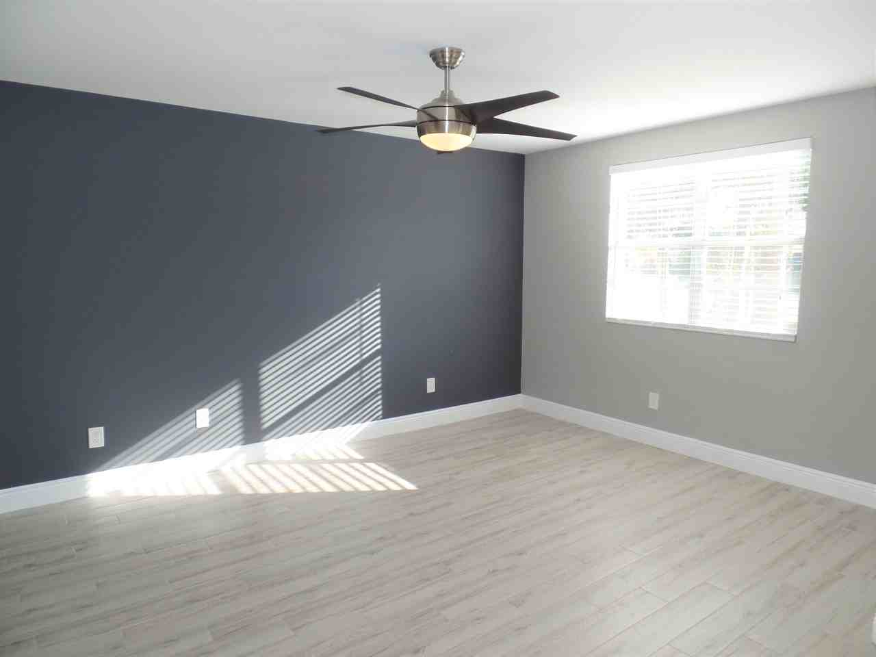 1239 Sw 46th Ave #1 - Photo 6 of 44