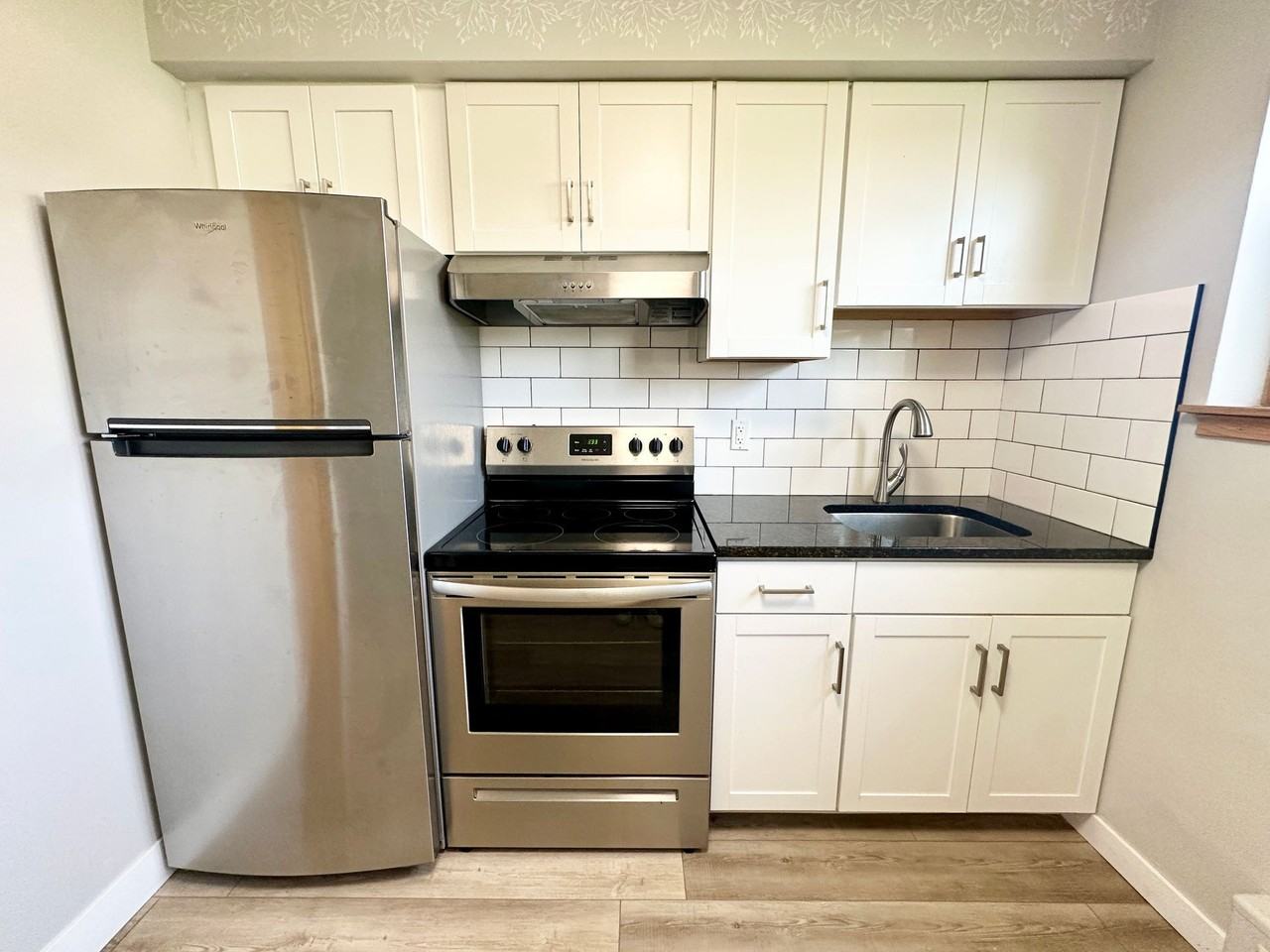 636 Larpenteur Apartments! - Photo 2 of 17