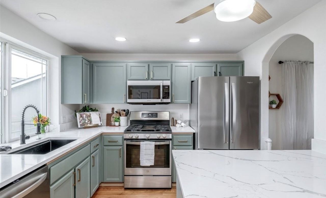 16669 Rainier View Dr Se #1 - Photo 3 of 27