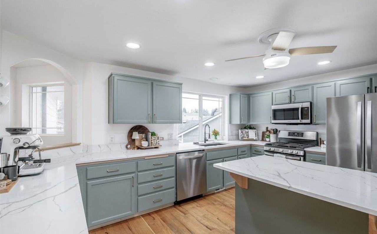 16669 Rainier View Dr Se #1 - Photo 4 of 27