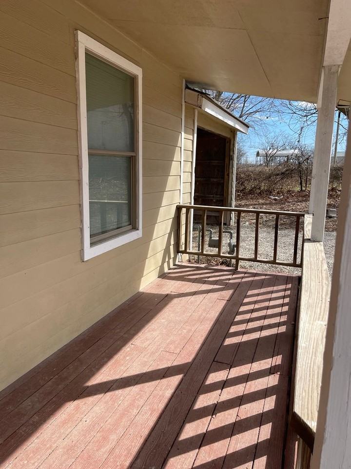 13068 Private Road 2175 - Photo 4 of 12