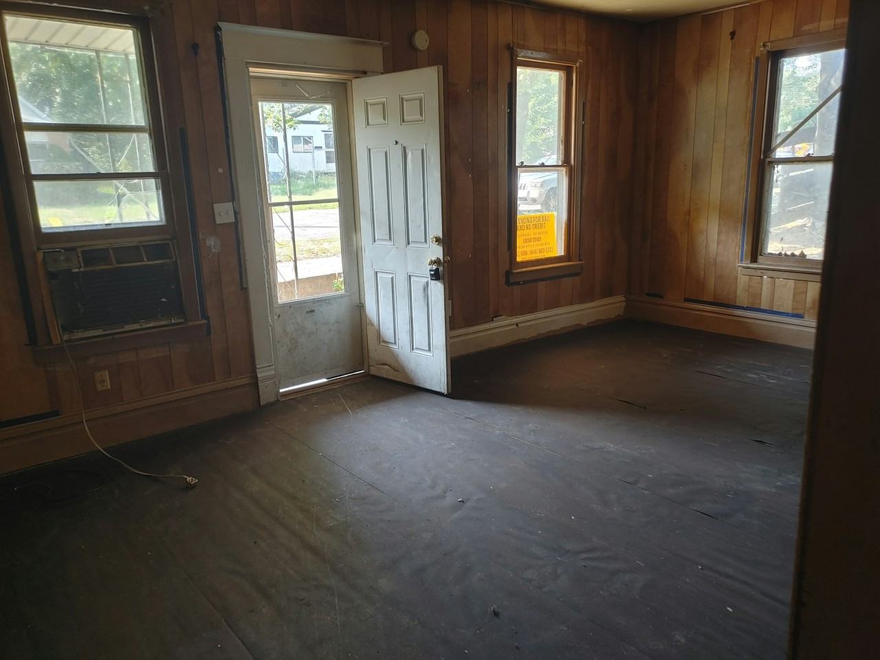 2011 West Ann Street - Photo 4 of 9