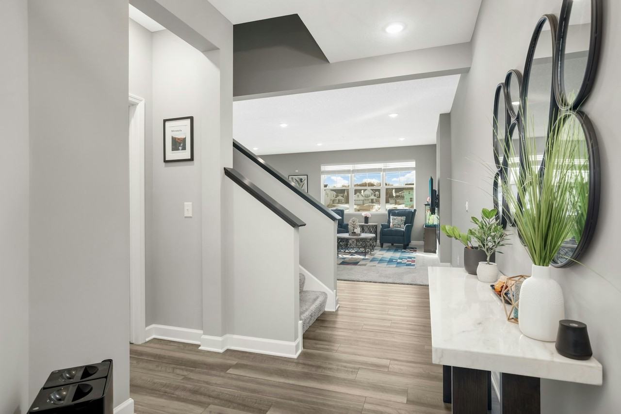 20032-A 62nd Place - Photo 5 of 40