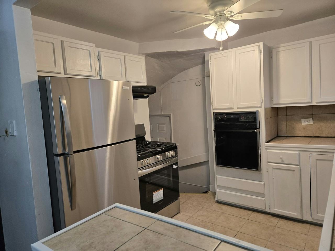 16037 Halsted St - Photo 3 of 6