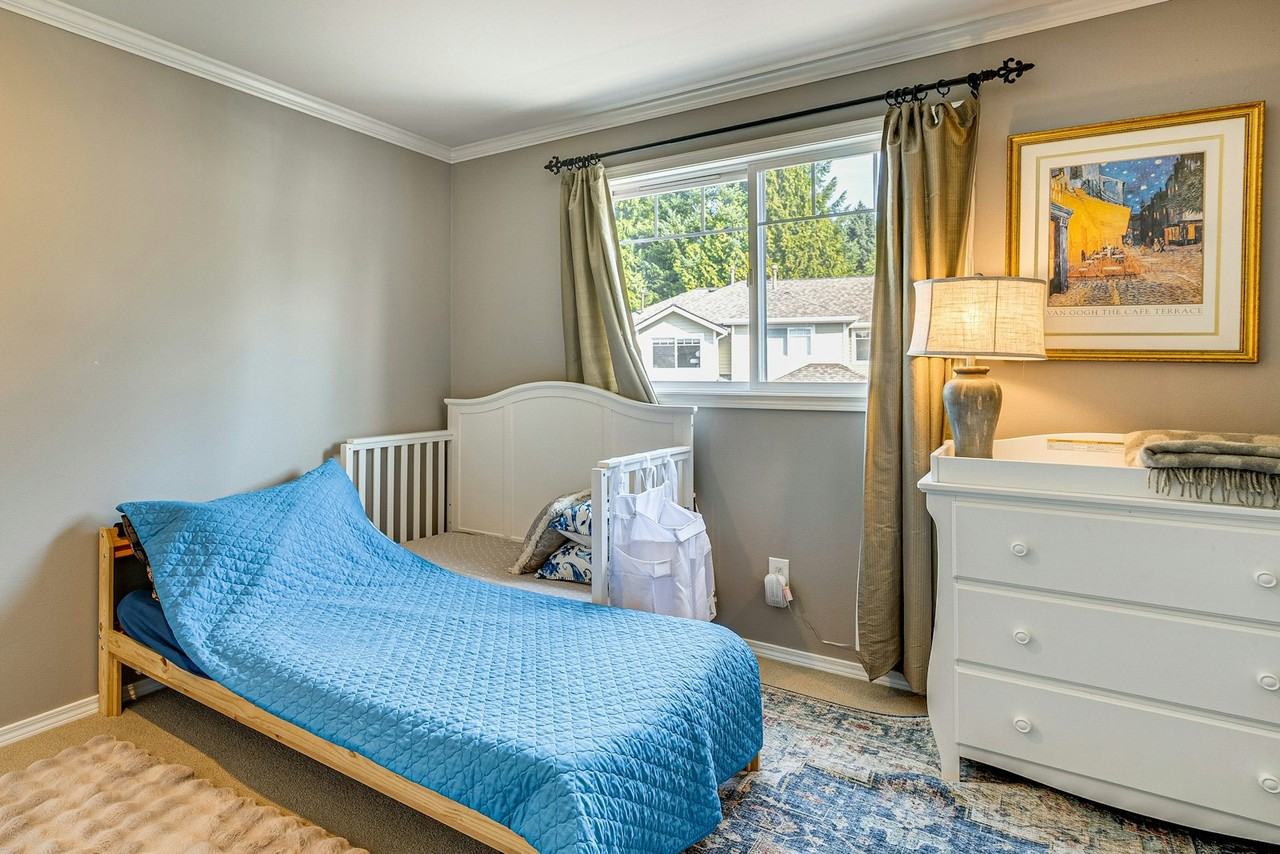 13267 Northeast 143rd Street - Photo 7 of 11