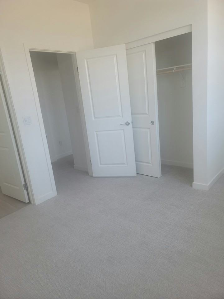 4061 East Luna Paseo, Unit C - Photo 2 of 5