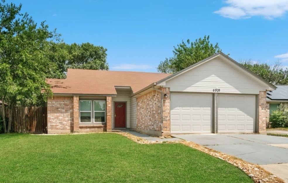 6909 Quail Lake Drive - Photo 2 of 16