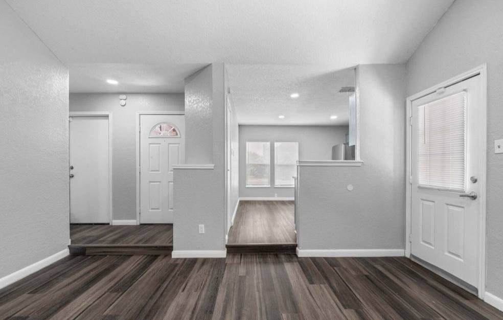 6909 Quail Lake Drive - Photo 6 of 16